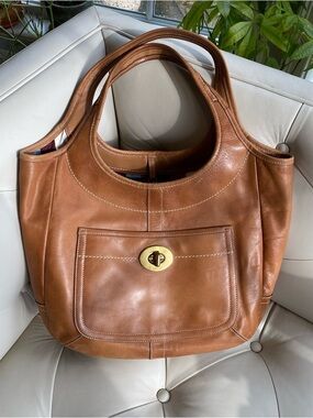Authentic Vintage Y2K COACH Legacy Ergo Whiskey Vachetta Leather Hobo Bag 10744